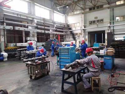 【基層動態】搶急件 保任務 他們用行動回應每一份信任 --機械制造事業部22車間凸輪軸加工效率再破記錄